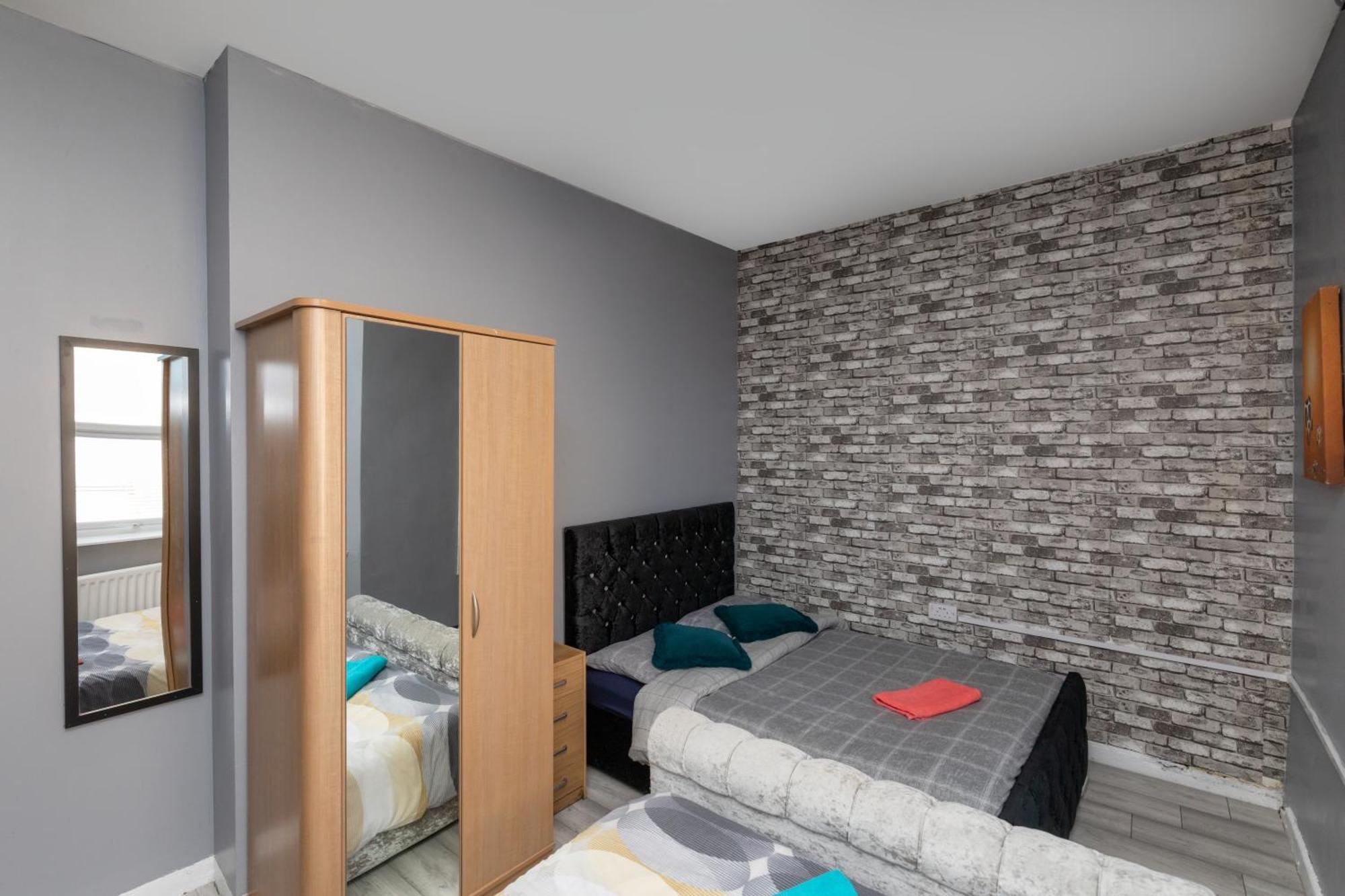 Newcastle City Centre Super Spacious Town House Free Parking And Wi-Fi Exteriör bild