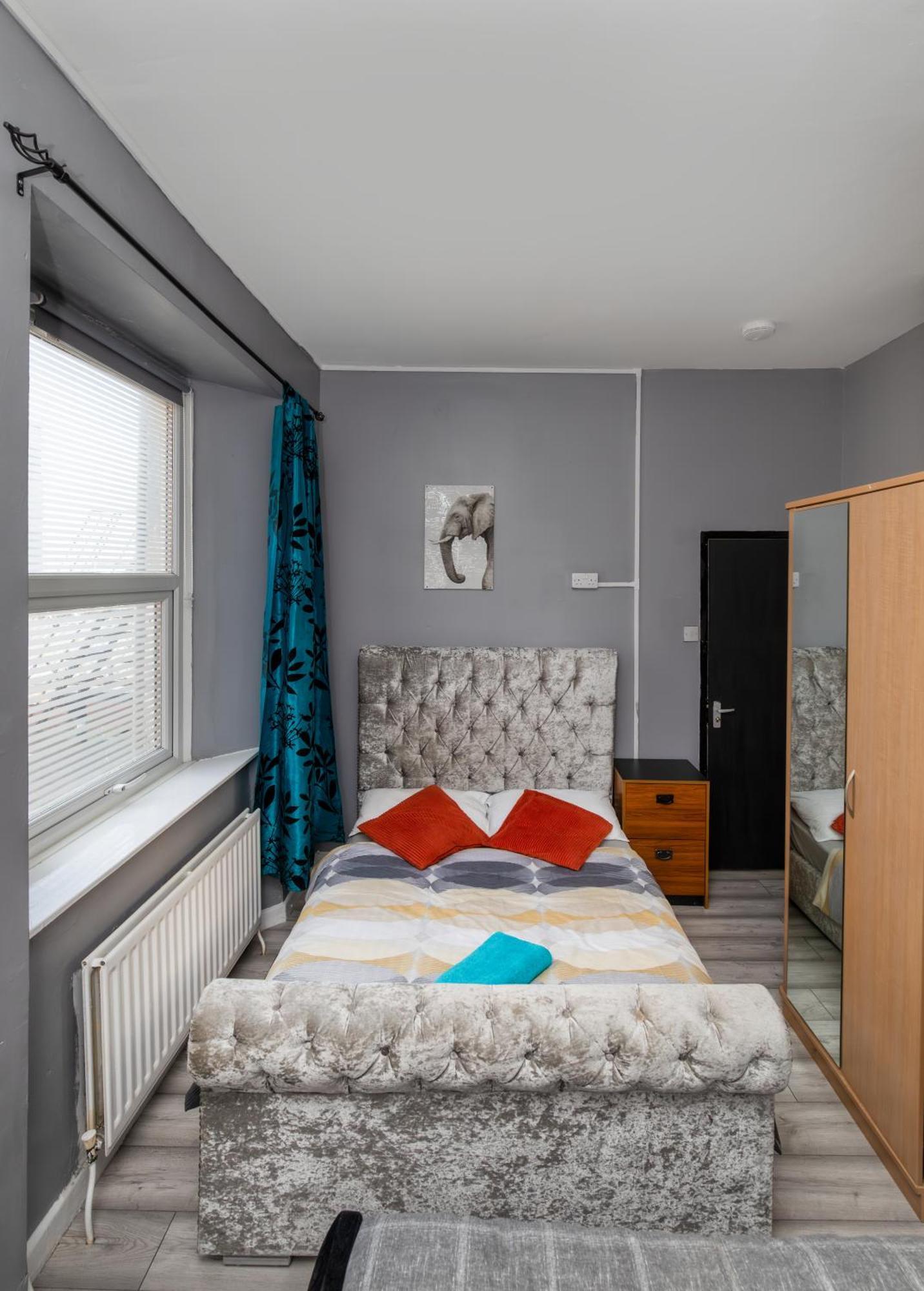 Newcastle City Centre Super Spacious Town House Free Parking And Wi-Fi Exteriör bild